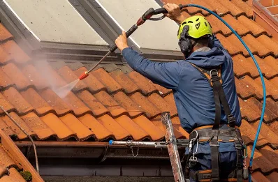 Démoussage et hydrofuge de toiture à Ahun